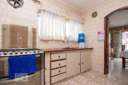 Casa à venda com 200m², 3 quartos e 6 vagas Casa à venda com 200m², 3 quartos e 6 vagasCozinha