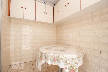 Casa à venda com 200m², 3 quartos e 6 vagas Casa à venda com 200m², 3 quartos e 6 vagasCozinha