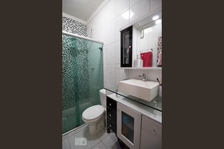 Casa à venda com 135m², 2 quartos e 1 vaga Casa à venda com 135m², 2 quartos e 1 vagaBanheiro