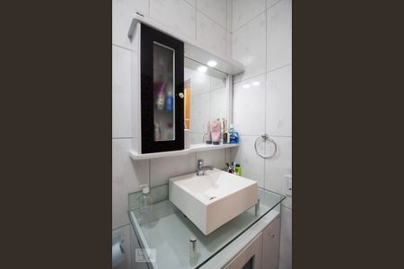 Casa à venda com 135m², 2 quartos e 1 vaga Casa à venda com 135m², 2 quartos e 1 vagaBanheiro