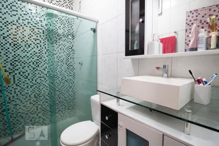 Casa à venda com 135m², 2 quartos e 1 vaga Casa à venda com 135m², 2 quartos e 1 vagaBanheiro