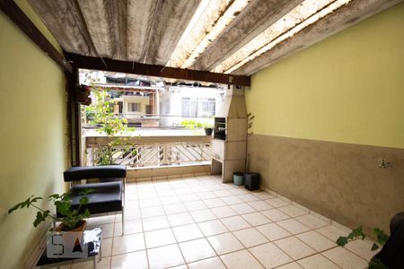 Casa à venda com 135m², 2 quartos e 1 vaga Casa à venda com 135m², 2 quartos e 1 vagaChurrasqueira