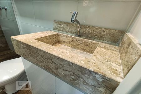 Apartamento à venda com 60m², 2 quartos e 1 vagaBanheiro Suíte 2