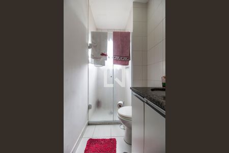 Apartamento para alugar com 76m², 2 quartos e 1 vaga Apartamento para alugar com 76m², 2 quartos e 1 vagaBanheiro da Suíte