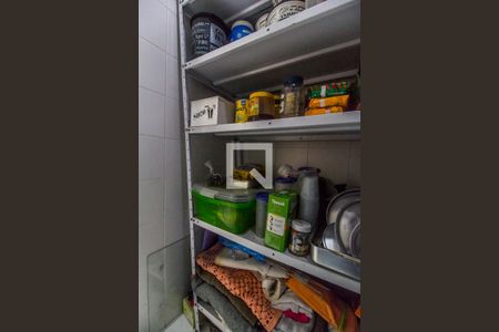 Apartamento para alugar com 76m², 2 quartos e 1 vaga Apartamento para alugar com 76m², 2 quartos e 1 vagaDespensa