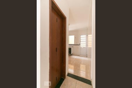 Casa de condomínio à venda com 60m², 2 quartos e 1 vagaBanheiro 2