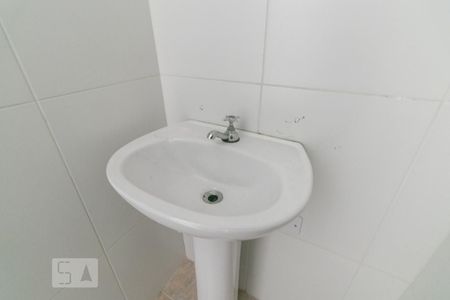 Casa de condomínio à venda com 60m², 2 quartos e 1 vagaBanheiro 1