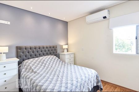 Casa à venda com 207m², 2 quartos e 2 vagasSuíte