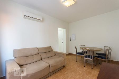 Sala de apartamento para alugar com 2 quartos, 100m² em Embaré, Santos