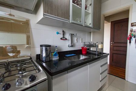 Apartamento à venda com 85m², 2 quartos e 2 vagasCozinha