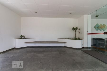 Apartamento à venda com 85m², 2 quartos e 2 vagasHall de Entrada