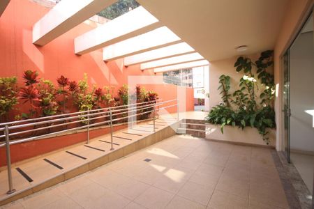 Apartamento para alugar com 40m², 2 quartos e 1 vagaEntrada