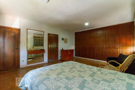 Casa para alugar com 275m², 4 quartos e 2 vagasSuíte 1