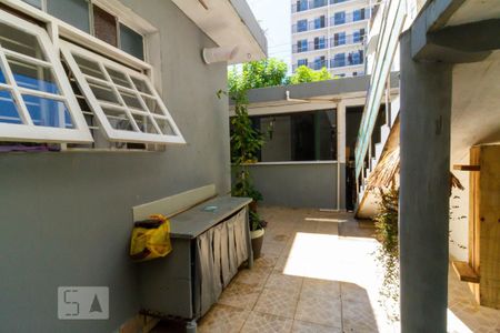 Casa para alugar com 275m², 4 quartos e 2 vagasQuintal