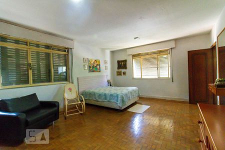 Casa para alugar com 275m², 4 quartos e 2 vagasSuíte 1