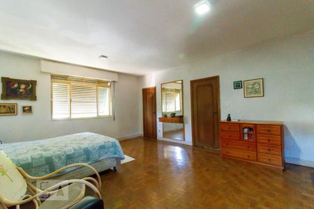 Casa para alugar com 275m², 4 quartos e 2 vagasSuíte 1