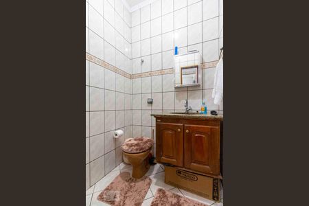 Casa à venda com 218m², 3 quartos e 2 vagasBanheiro Área de Serviço