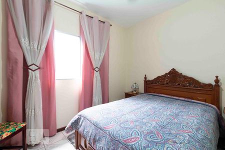 Casa à venda com 218m², 3 quartos e 2 vagasQuarto 2