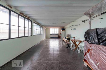 Casa à venda com 218m², 3 quartos e 2 vagasSalão 