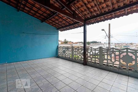 Casa à venda com 218m², 3 quartos e 2 vagasVaranda Quarto 1 - Suite