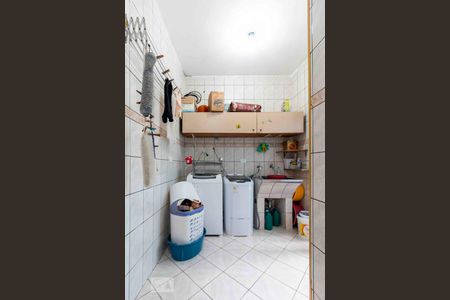 Casa à venda com 218m², 3 quartos e 2 vagasÁrea de Serviço