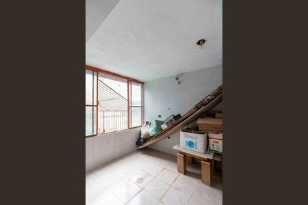 Casa à venda com 218m², 3 quartos e 2 vagasSalão 