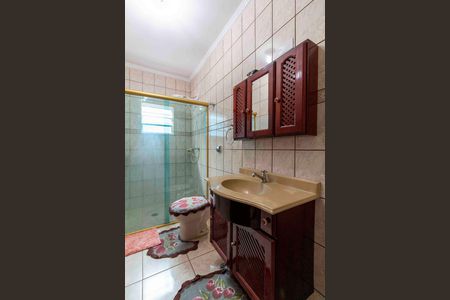 Casa à venda com 218m², 3 quartos e 2 vagasBanheiro Corredor