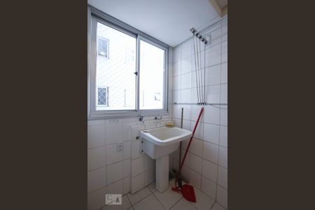 Apartamento à venda com 80m², 3 quartos e 1 vaga Apartamento à venda com 80m², 3 quartos e 1 vagaDetalhe da Área de Serviço - Tanque