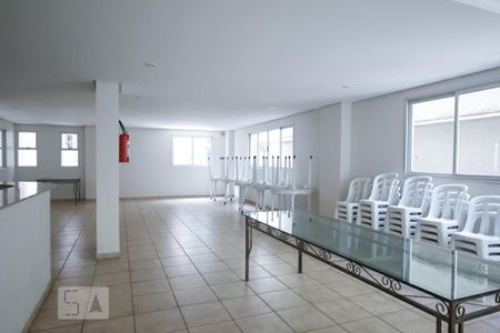 Apartamento à venda com 80m², 3 quartos e 1 vaga Apartamento à venda com 80m², 3 quartos e 1 vagaÁrea comum - Salao de Festa