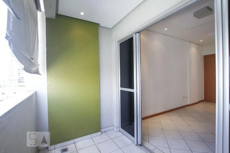 Sacada de apartamento à venda com 3 quartos, 80m² em Setor Central, Goiânia