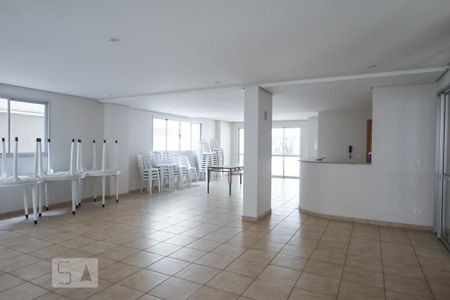 Apartamento à venda com 80m², 3 quartos e 1 vaga Apartamento à venda com 80m², 3 quartos e 1 vagaÁrea comum - Salao de Festa
