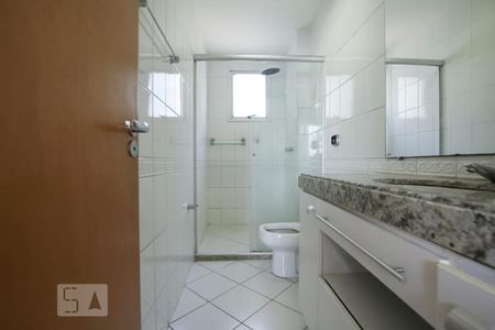 Apartamento à venda com 80m², 3 quartos e 1 vaga Apartamento à venda com 80m², 3 quartos e 1 vagaBanheiro da Suíte