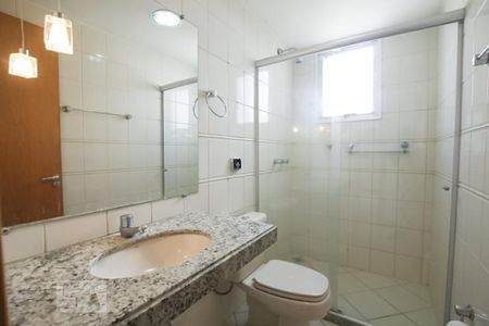 Apartamento à venda com 80m², 3 quartos e 1 vaga Apartamento à venda com 80m², 3 quartos e 1 vagaBanheiro