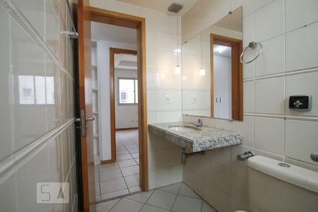Apartamento à venda com 80m², 3 quartos e 1 vaga Apartamento à venda com 80m², 3 quartos e 1 vagaBanheiro