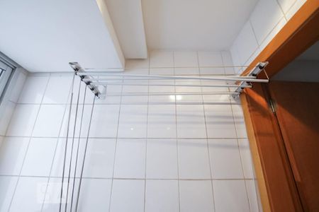 Apartamento à venda com 80m², 3 quartos e 1 vaga Apartamento à venda com 80m², 3 quartos e 1 vagaDetalhe da Área de Serviço - Varal