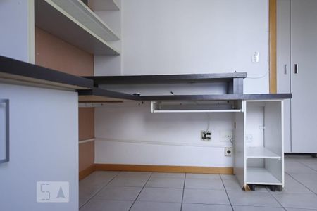 Apartamento à venda com 80m², 3 quartos e 1 vaga Apartamento à venda com 80m², 3 quartos e 1 vagaDetalhe do Quarto 2 - Armários