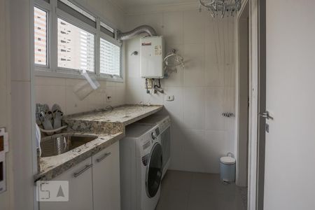 Apartamento à venda com 120m², 3 quartos e 3 vagasÁrea de serviço