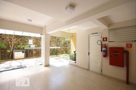 Apartamento para alugar com 48m², 2 quartos e 1 vagaHall social