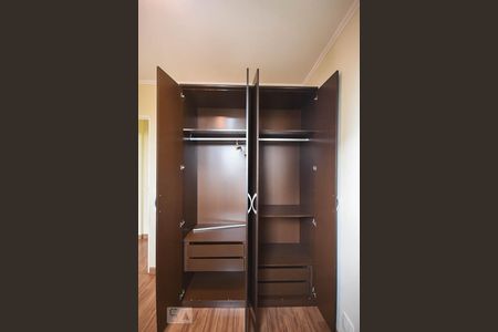 Apartamento para alugar com 48m², 2 quartos e 1 vagaArmário do quarto 1