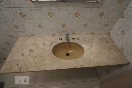 Casa à venda com 200m², 3 quartos e 3 vagasBanheiro da Suíte