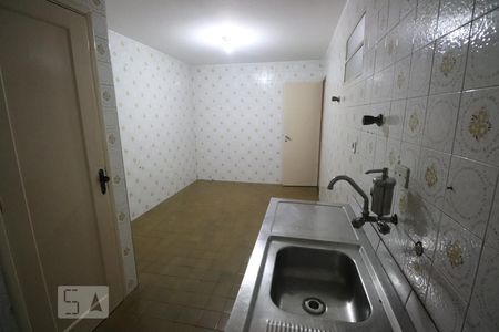 Casa à venda com 200m², 3 quartos e 3 vagasCozinha