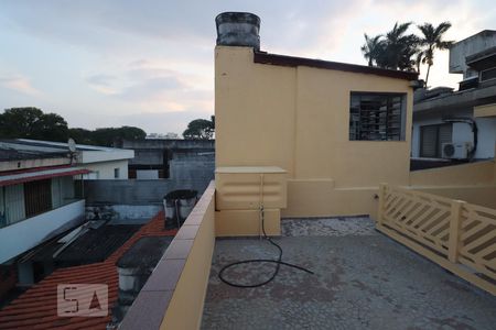 Casa à venda com 200m², 3 quartos e 3 vagasCobertura