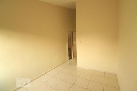 Casa à venda com 200m², 3 quartos e 3 vagasQuarto Suíte