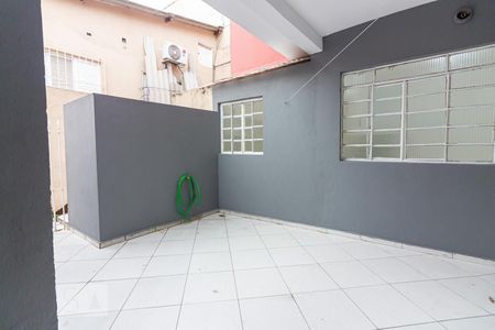 Casa para alugar com 60m², 1 quarto e sem vagaQuintal