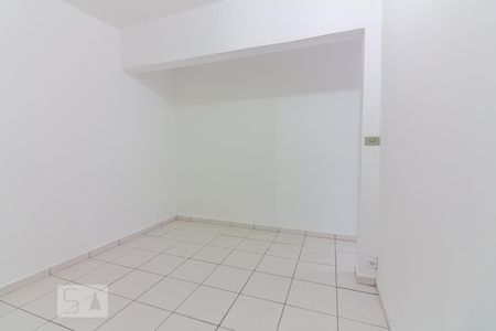 Quarto de casa para alugar com 1 quarto, 60m² em Jaguaré, São Paulo