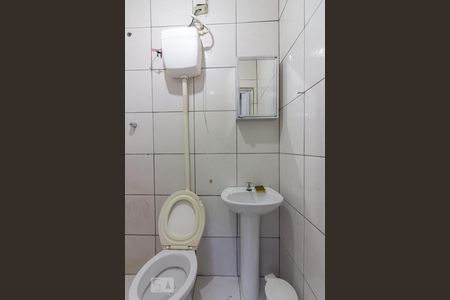 Banheiro de casa para alugar com 1 quarto, 60m² em Jaguaré, São Paulo