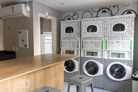 Apartamento à venda com 28m², 1 quarto e sem vagaÁrea comum - Lavanderia