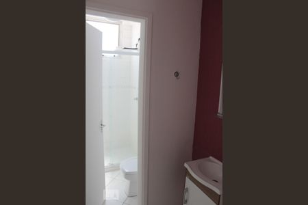 Banheiro de apartamento para alugar com 2 quartos, 57m² em Jardim Santa Teresa, Jundiaí
