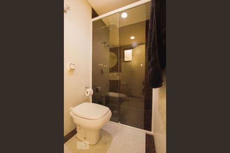 Apartamento à venda com 380m², 3 quartos e 4 vagasBanheiro - Cobertura