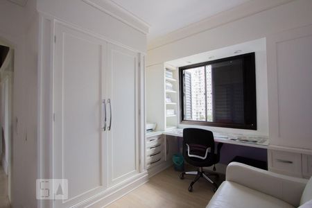 Apartamento à venda com 380m², 3 quartos e 4 vagasQuarto 1